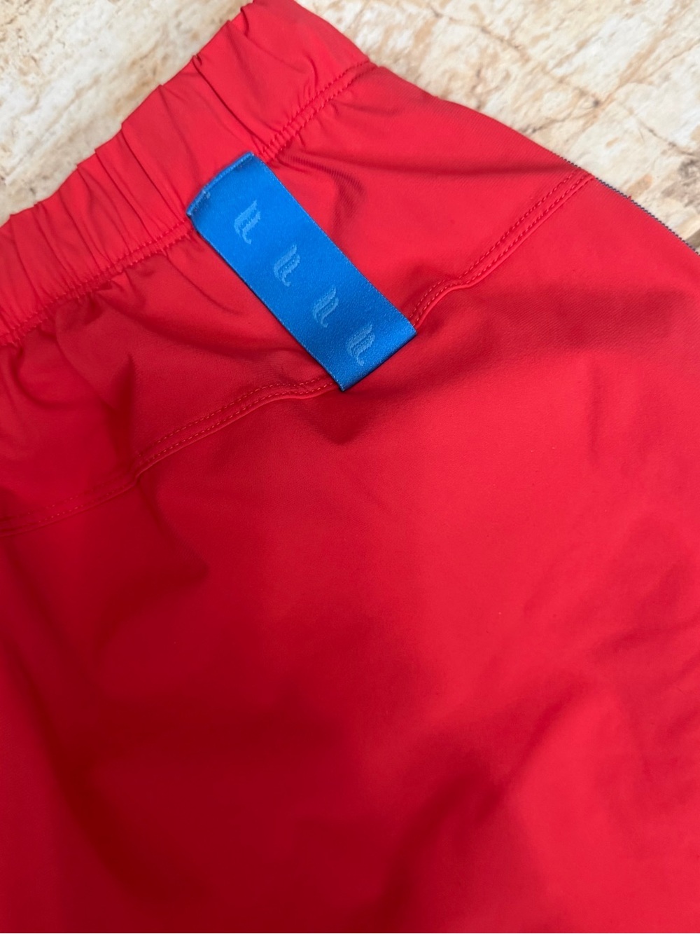 Fabletics Men’s Shorts 7 Inch - Picture 5 of 5